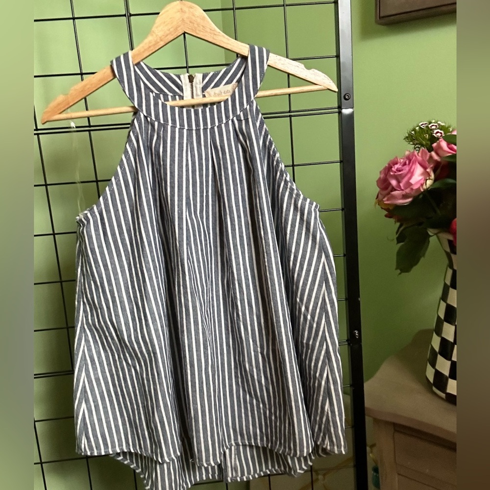 WOMENS Blouse Gray and White Stripe size Medium